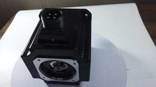 Mitsubishi HF-SP524 AC Servo Motor 500W MELSERVO-J3 400V — Product Showcase